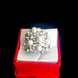 Silver tone faux Pearl ring